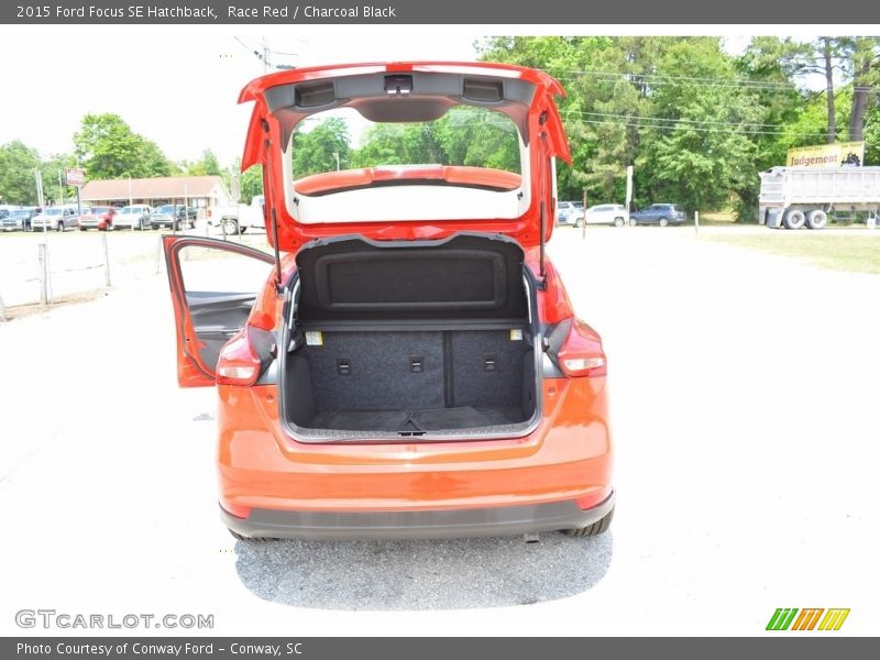 Race Red / Charcoal Black 2015 Ford Focus SE Hatchback