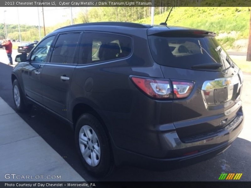 Cyber Gray Metallic / Dark Titanium/Light Titanium 2013 Chevrolet Traverse LS
