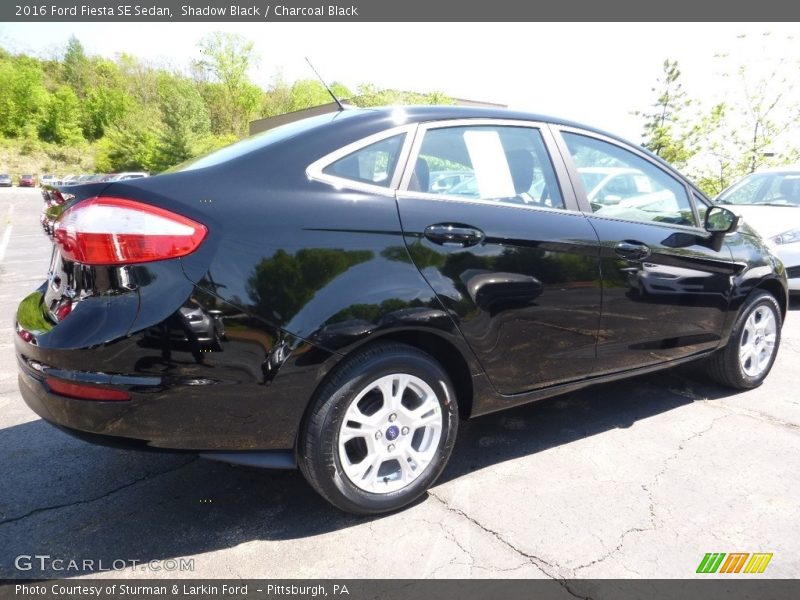 Shadow Black / Charcoal Black 2016 Ford Fiesta SE Sedan