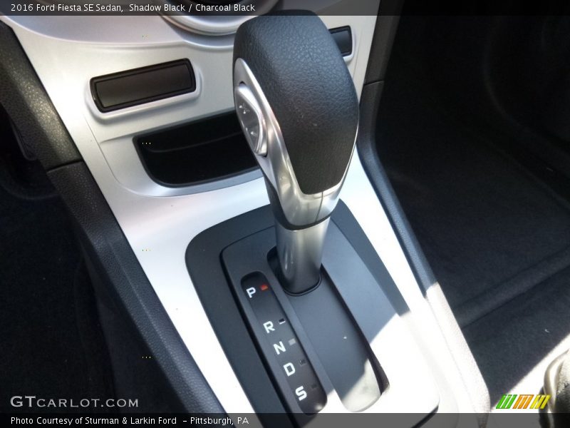 Shadow Black / Charcoal Black 2016 Ford Fiesta SE Sedan