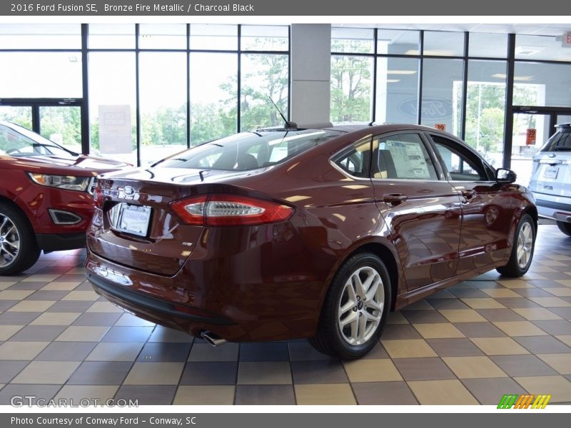 Bronze Fire Metallic / Charcoal Black 2016 Ford Fusion SE