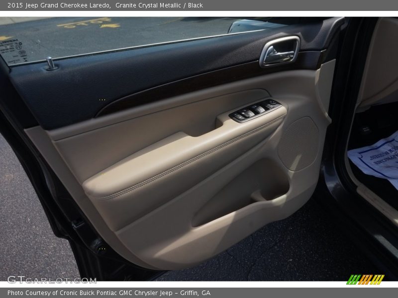 Granite Crystal Metallic / Black 2015 Jeep Grand Cherokee Laredo
