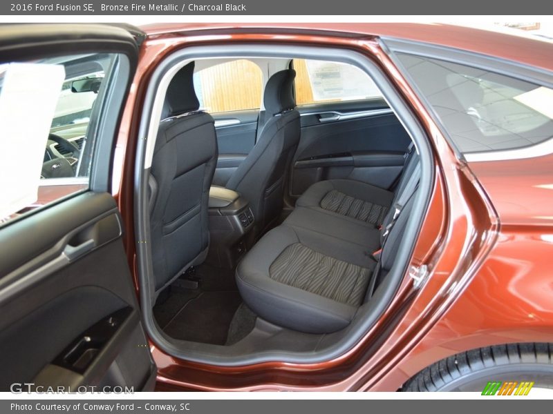 Bronze Fire Metallic / Charcoal Black 2016 Ford Fusion SE