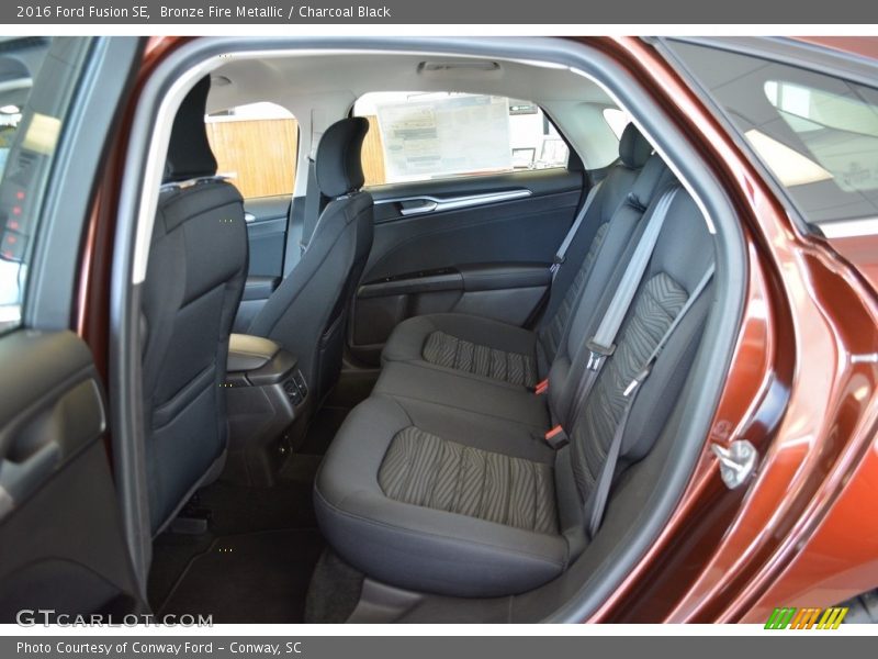 Bronze Fire Metallic / Charcoal Black 2016 Ford Fusion SE