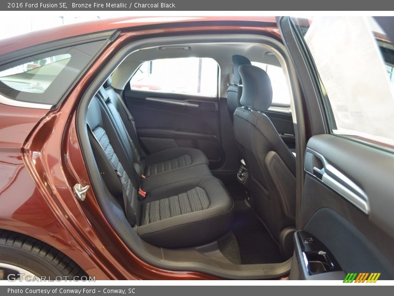 Bronze Fire Metallic / Charcoal Black 2016 Ford Fusion SE