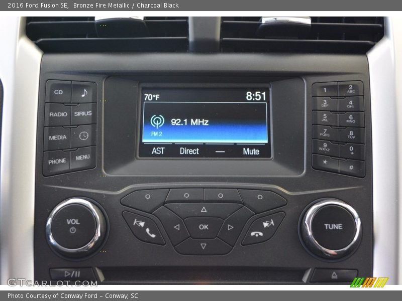 Bronze Fire Metallic / Charcoal Black 2016 Ford Fusion SE