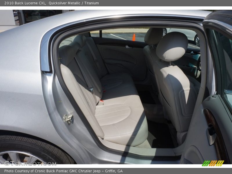 Quicksilver Metallic / Titanium 2010 Buick Lucerne CXL