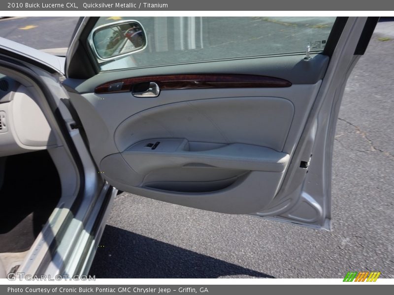 Quicksilver Metallic / Titanium 2010 Buick Lucerne CXL