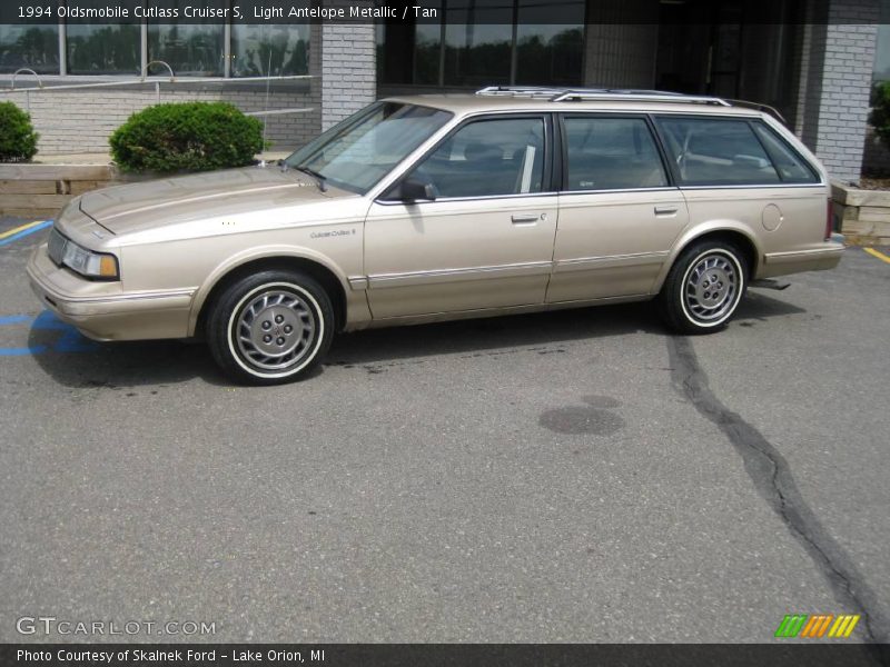 Light Antelope Metallic / Tan 1994 Oldsmobile Cutlass Cruiser S