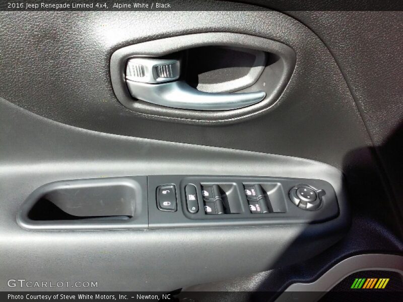 Alpine White / Black 2016 Jeep Renegade Limited 4x4