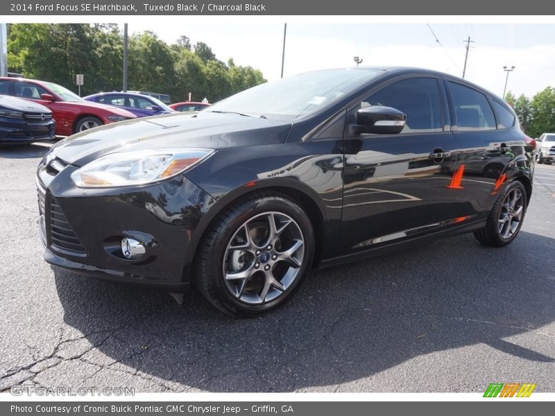 Tuxedo Black / Charcoal Black 2014 Ford Focus SE Hatchback