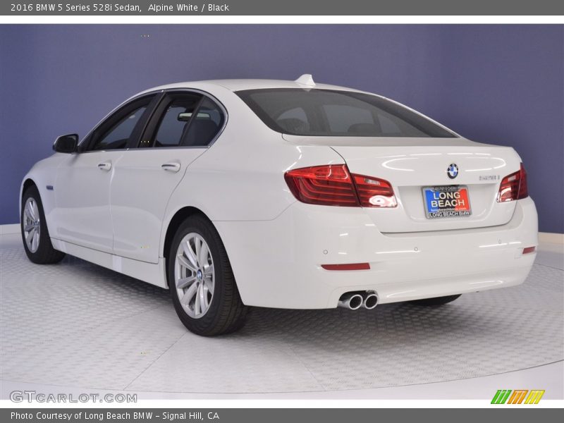 Alpine White / Black 2016 BMW 5 Series 528i Sedan
