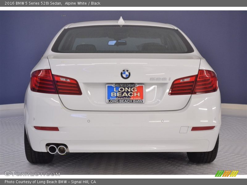 Alpine White / Black 2016 BMW 5 Series 528i Sedan