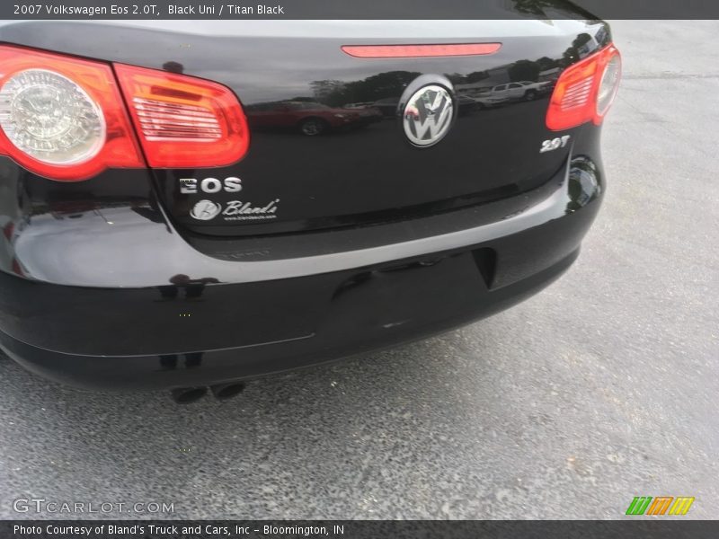 Black Uni / Titan Black 2007 Volkswagen Eos 2.0T
