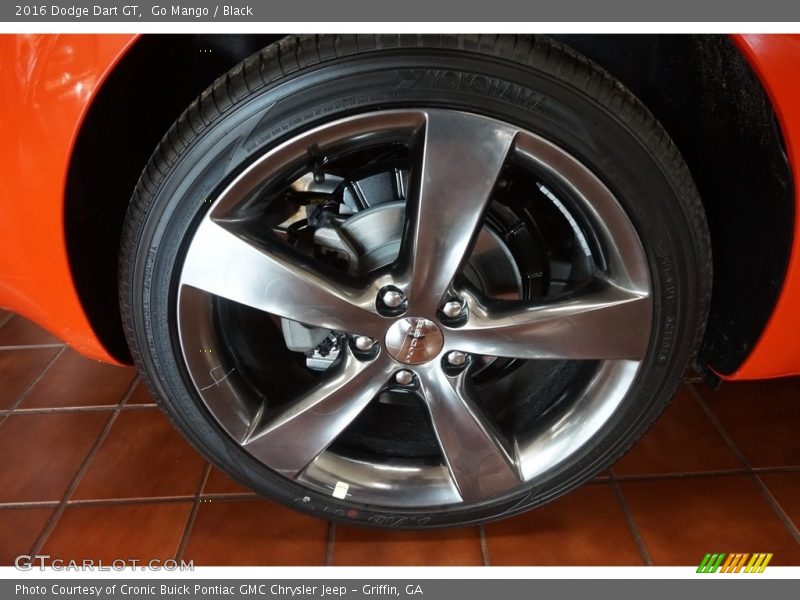 Go Mango / Black 2016 Dodge Dart GT