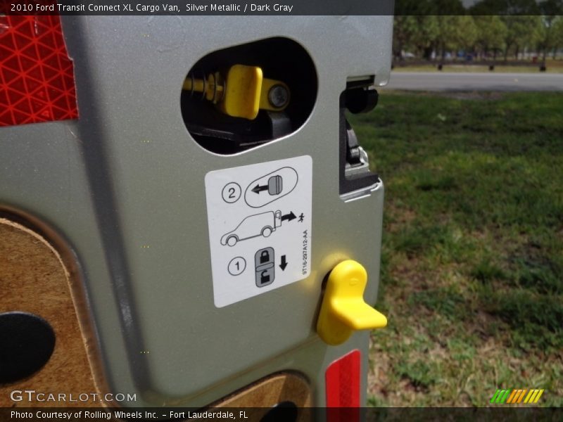 Silver Metallic / Dark Gray 2010 Ford Transit Connect XL Cargo Van