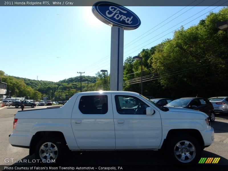 White / Gray 2011 Honda Ridgeline RTS