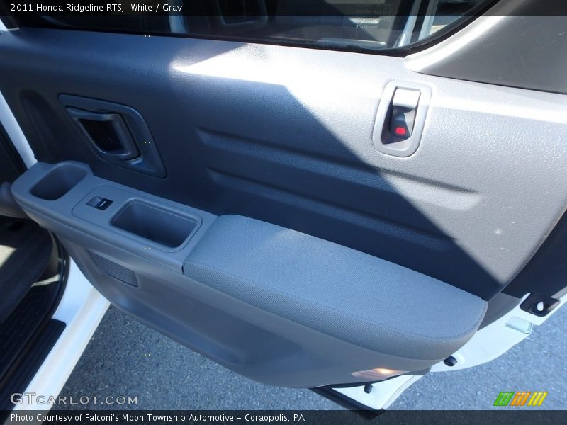 White / Gray 2011 Honda Ridgeline RTS