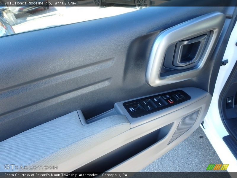 White / Gray 2011 Honda Ridgeline RTS