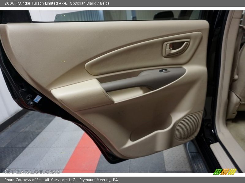 Obsidian Black / Beige 2006 Hyundai Tucson Limited 4x4