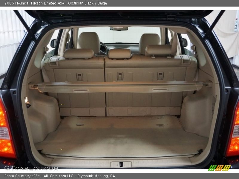 Obsidian Black / Beige 2006 Hyundai Tucson Limited 4x4