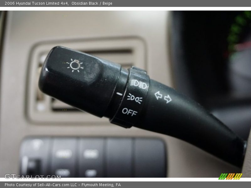 Obsidian Black / Beige 2006 Hyundai Tucson Limited 4x4