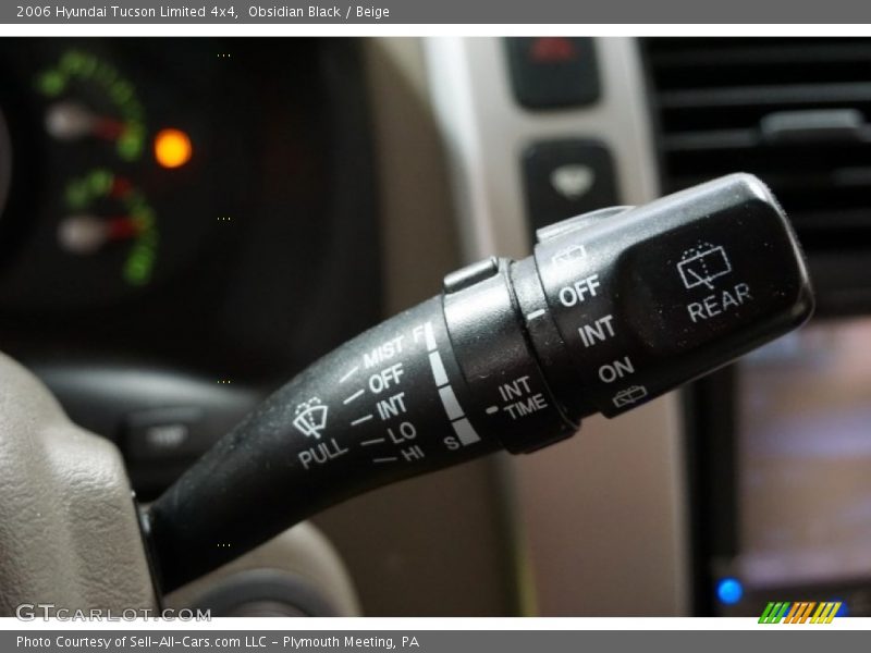 Obsidian Black / Beige 2006 Hyundai Tucson Limited 4x4