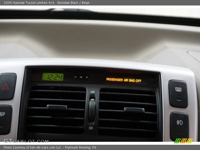 Obsidian Black / Beige 2006 Hyundai Tucson Limited 4x4