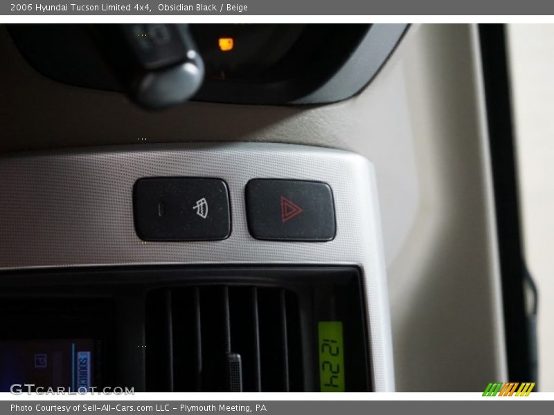 Obsidian Black / Beige 2006 Hyundai Tucson Limited 4x4