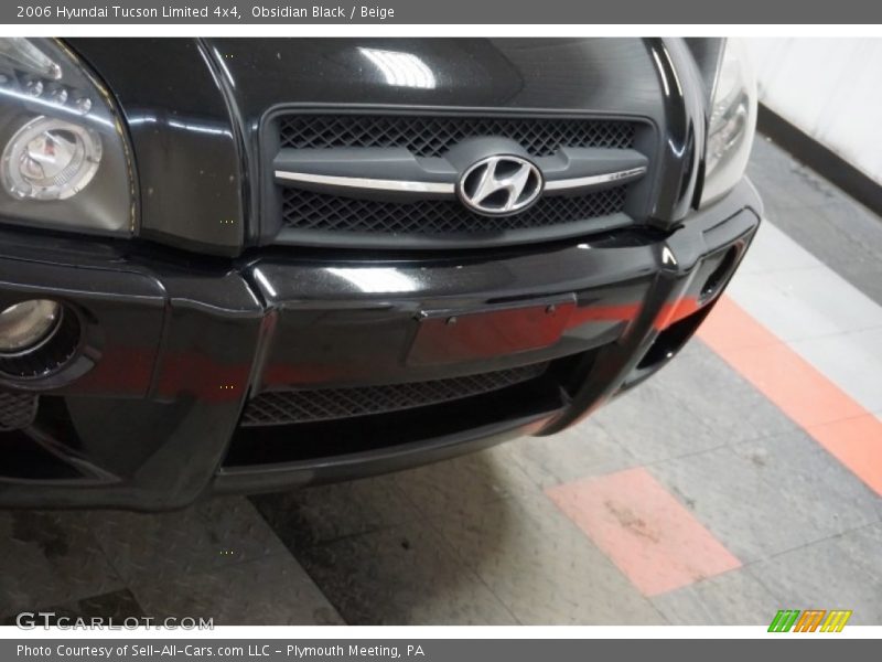 Obsidian Black / Beige 2006 Hyundai Tucson Limited 4x4