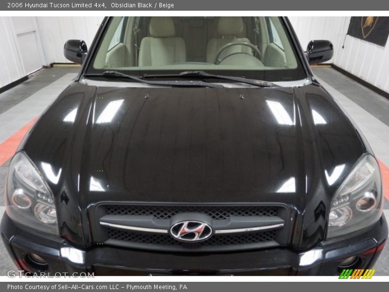 Obsidian Black / Beige 2006 Hyundai Tucson Limited 4x4
