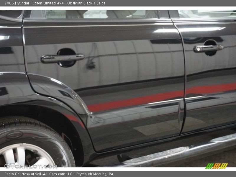 Obsidian Black / Beige 2006 Hyundai Tucson Limited 4x4