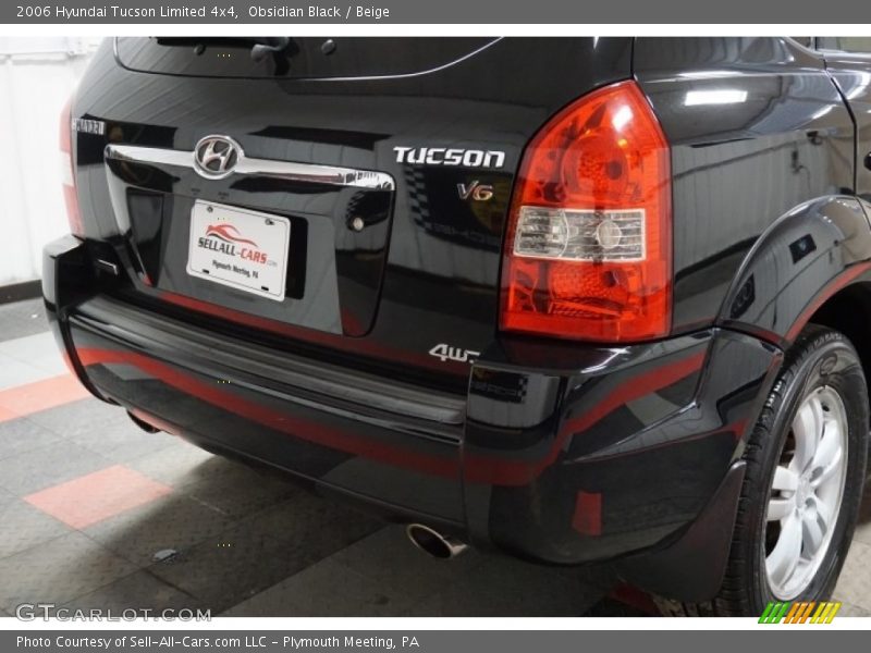 Obsidian Black / Beige 2006 Hyundai Tucson Limited 4x4