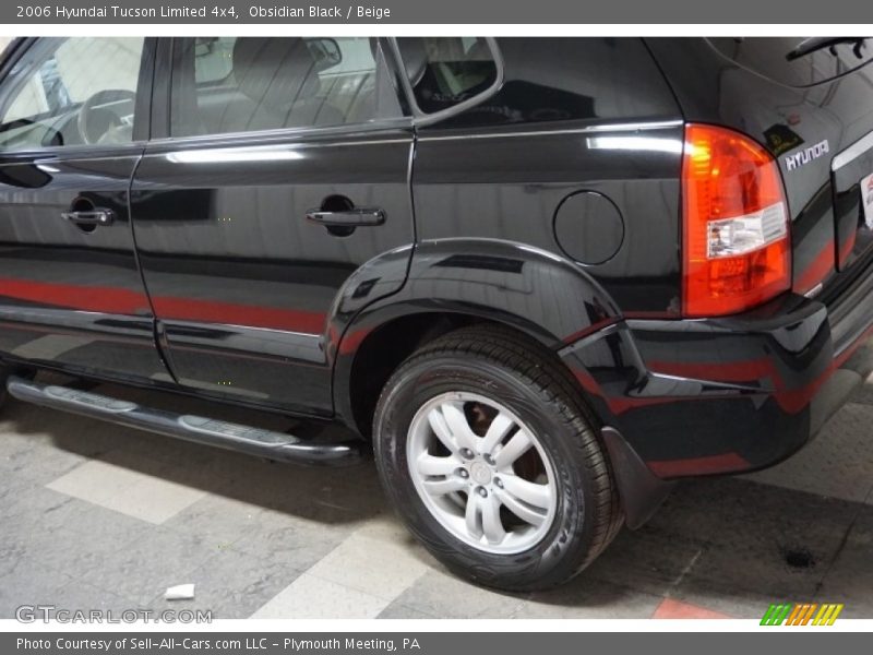 Obsidian Black / Beige 2006 Hyundai Tucson Limited 4x4