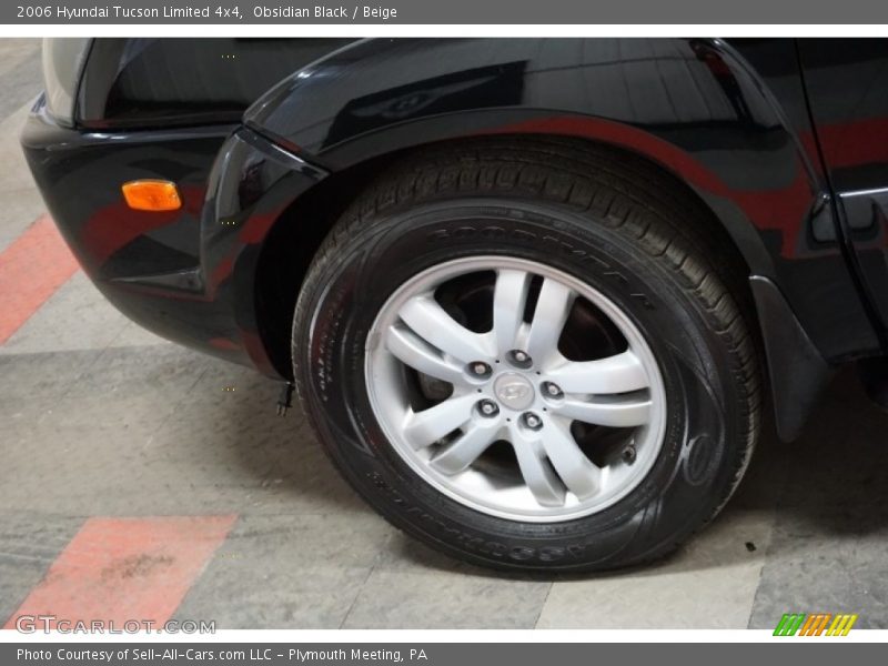 Obsidian Black / Beige 2006 Hyundai Tucson Limited 4x4