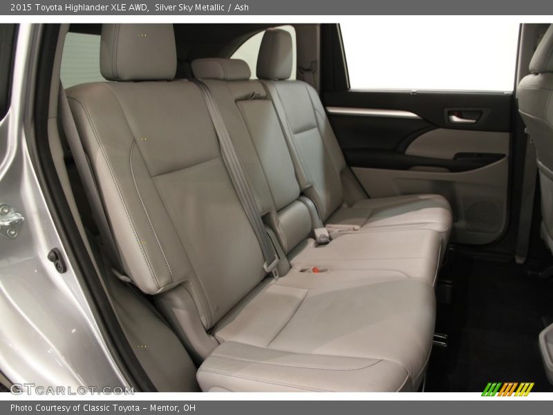 Silver Sky Metallic / Ash 2015 Toyota Highlander XLE AWD