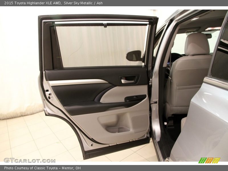 Silver Sky Metallic / Ash 2015 Toyota Highlander XLE AWD
