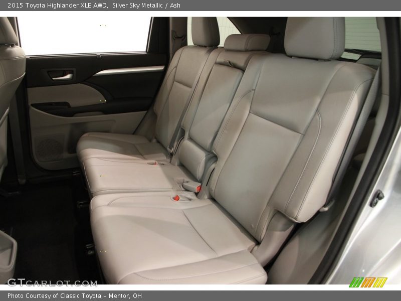 Silver Sky Metallic / Ash 2015 Toyota Highlander XLE AWD