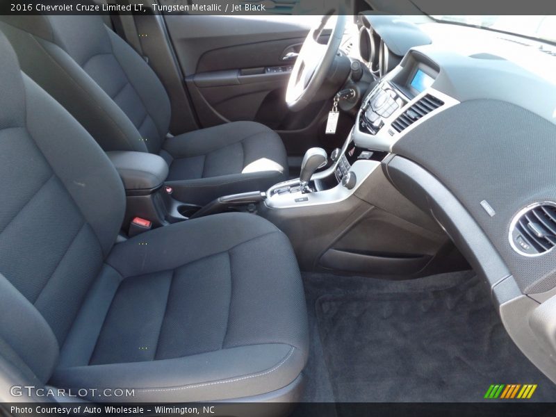 Tungsten Metallic / Jet Black 2016 Chevrolet Cruze Limited LT