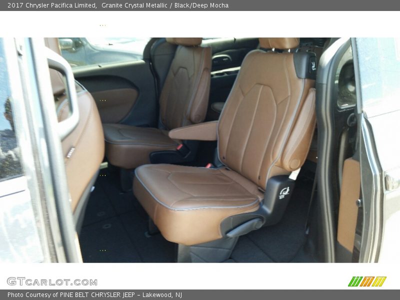 Granite Crystal Metallic / Black/Deep Mocha 2017 Chrysler Pacifica Limited