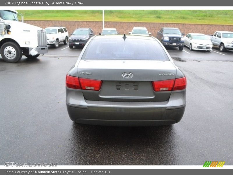 Willow Gray / Gray 2009 Hyundai Sonata GLS