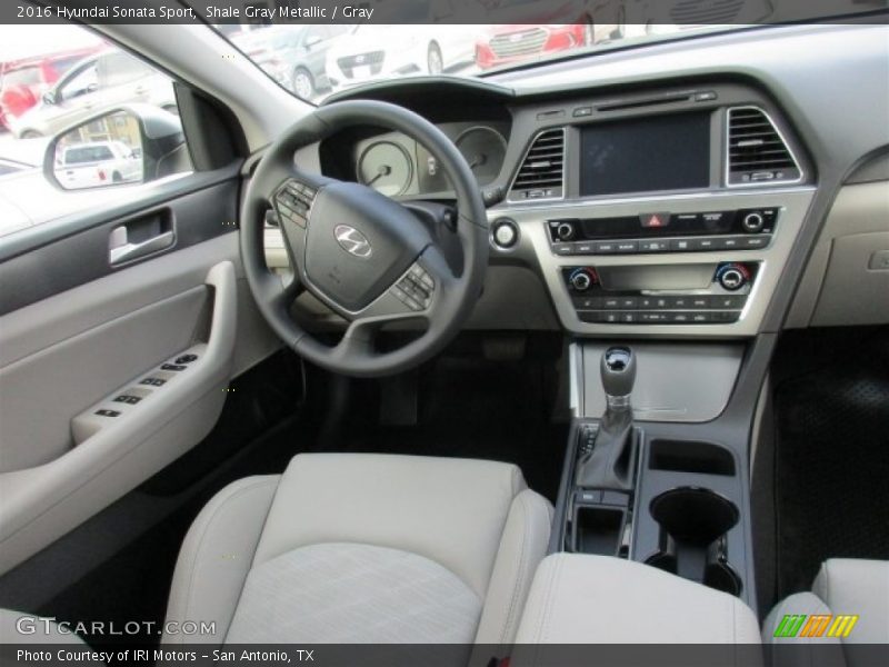Shale Gray Metallic / Gray 2016 Hyundai Sonata Sport