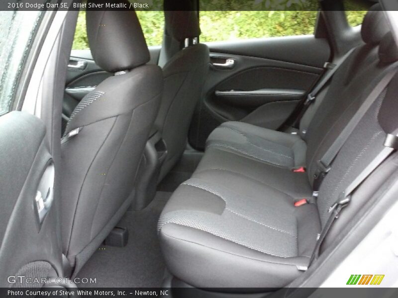 Billet Silver Metallic / Black 2016 Dodge Dart SE