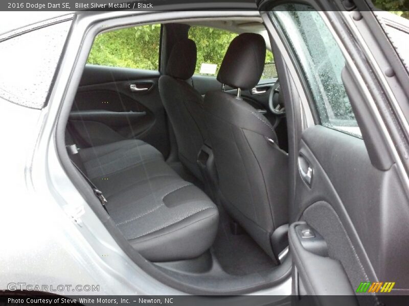 Billet Silver Metallic / Black 2016 Dodge Dart SE