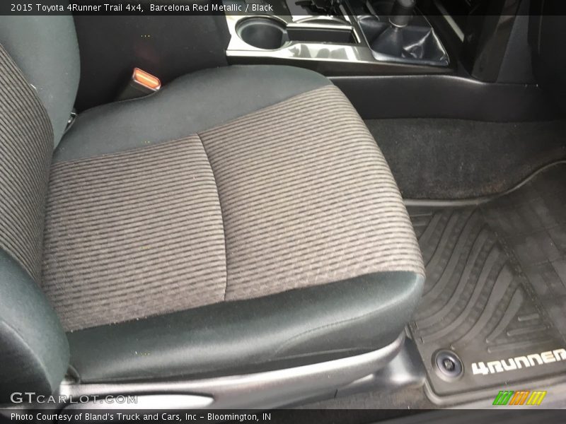 Barcelona Red Metallic / Black 2015 Toyota 4Runner Trail 4x4