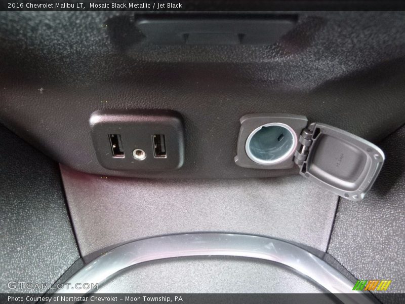 Mosaic Black Metallic / Jet Black 2016 Chevrolet Malibu LT