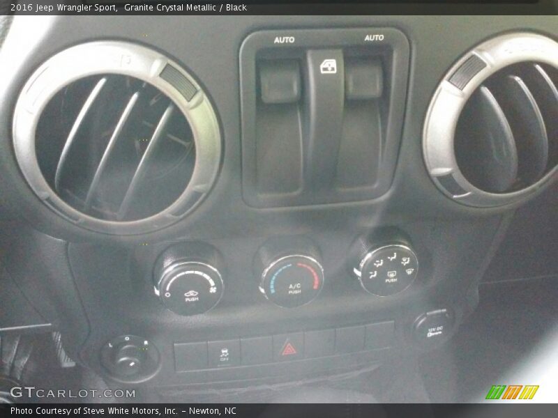 Granite Crystal Metallic / Black 2016 Jeep Wrangler Sport