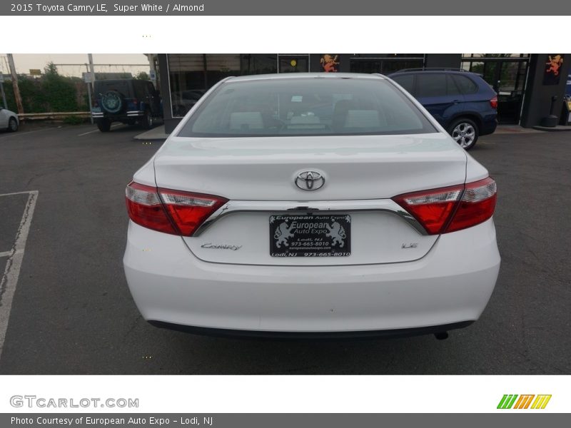 Super White / Almond 2015 Toyota Camry LE
