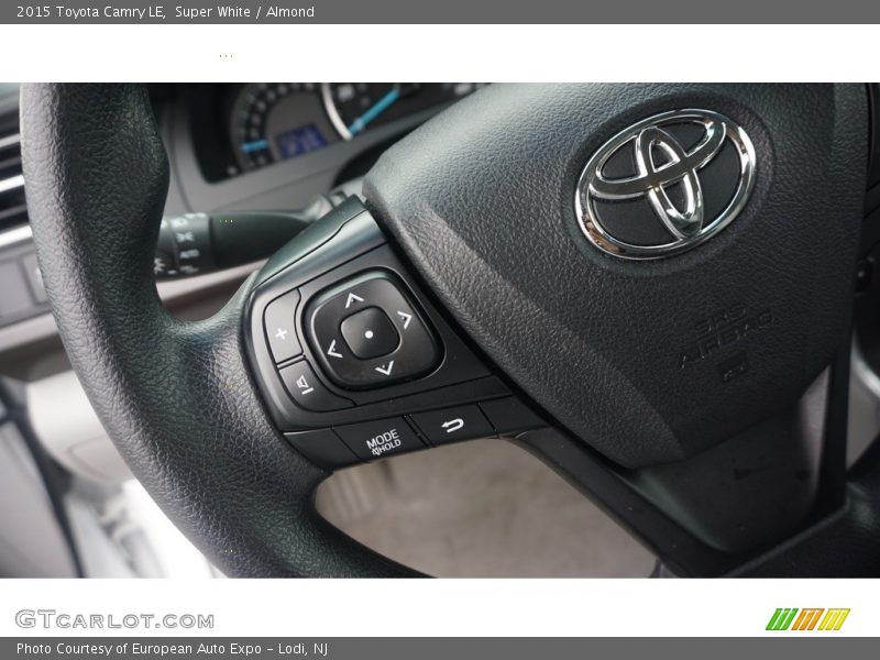 Super White / Almond 2015 Toyota Camry LE
