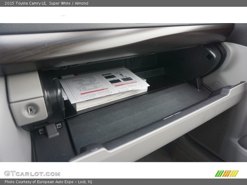 Super White / Almond 2015 Toyota Camry LE